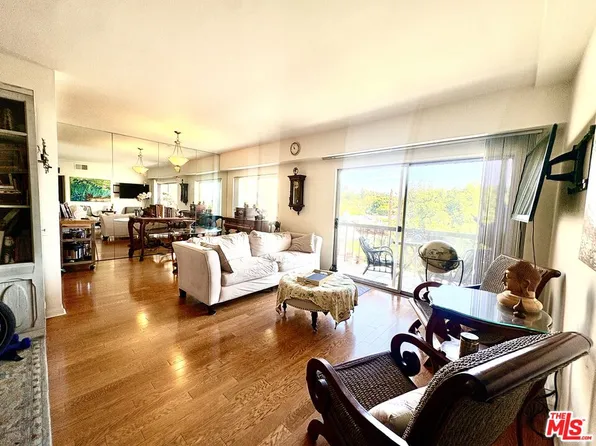 622 S Barrington Ave APT 408, Los Angeles, CA 90049