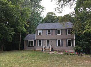 30 Pepperbush Dr, Clinton, CT 06413