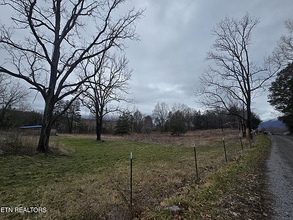 3rd image of Doc Hurst Rd