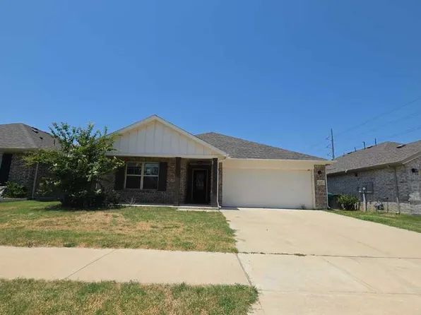 5117 Del Monte Dr, Denton, TX 76207