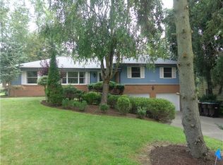 1980 Rettig Dr, Hermitage, PA 16148