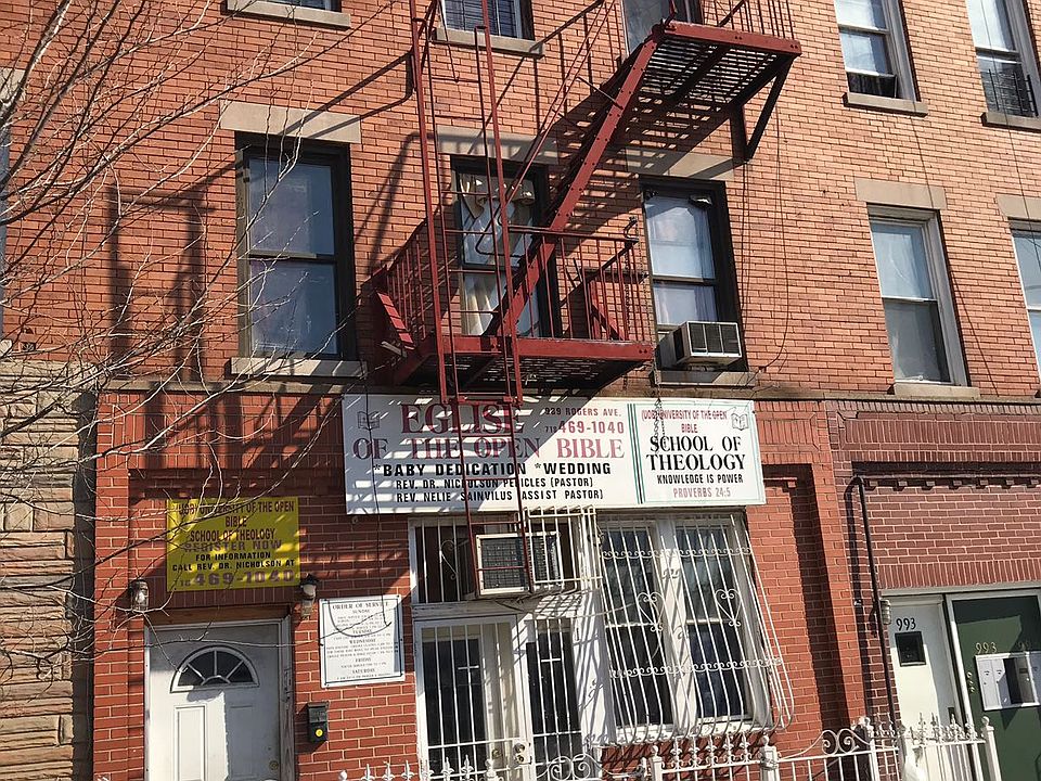 1st image of 989 Rogers Ave