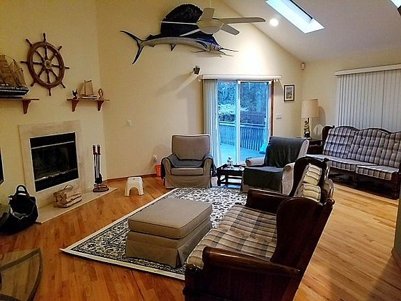 2nd image of 43 School St