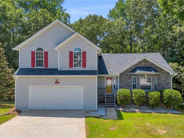 3675 Buffalo Ct, Douglasville, GA 30135