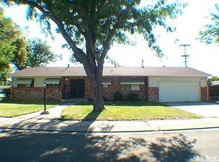 402 Los Cedros Way, Modesto, CA 95351