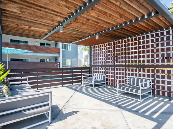 Beverly Plaza Apartments