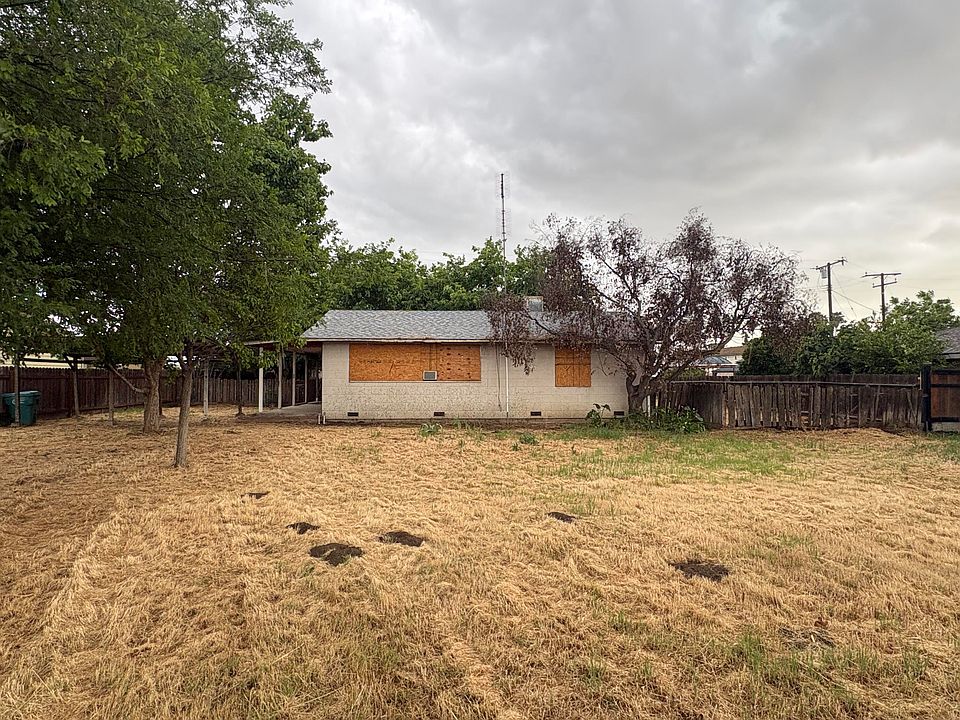 1st image of 883 W Belleview Avenue
