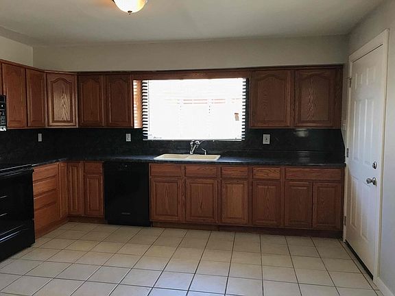 4th image of 2336 W McLellan Blvd