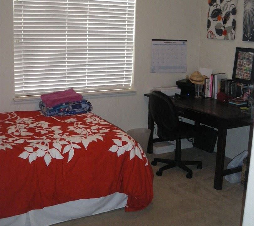 2nd image of 1931 N Canyon Rd APT 315