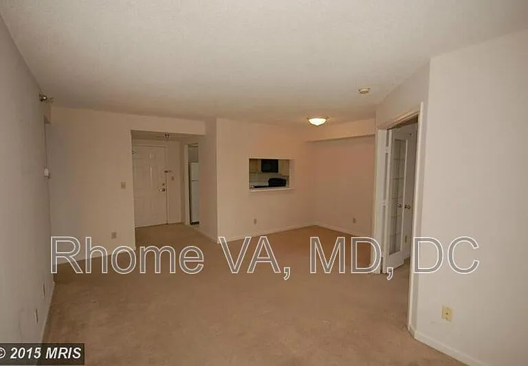 2400 Clarendon Blvd #903 — Photo 4