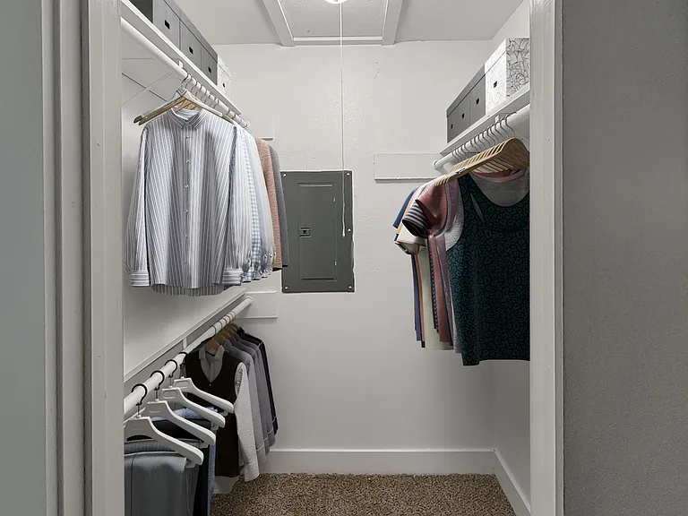 Park Colony Apartments — Photo 17