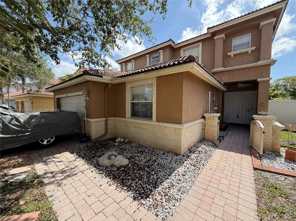 4943 SW 35th Ter