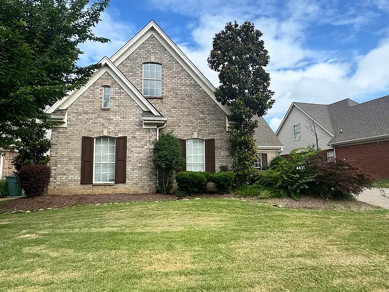 4431 Evelyn Ln — Photo 2
