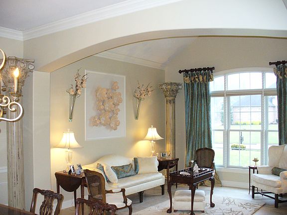 3rd image of 3349 Linden Pl