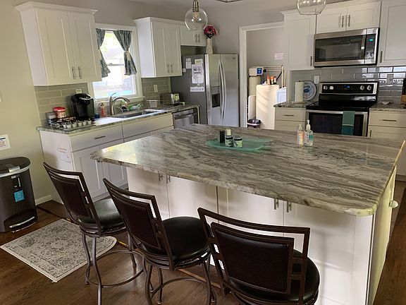 Kitchen island