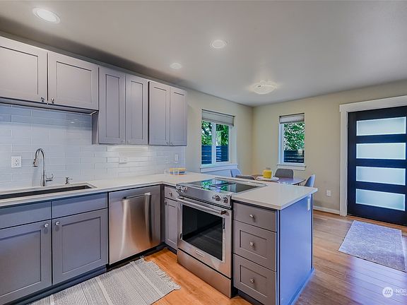 5th image of 10757 Evanston Avenue N #B