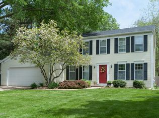 1250 Cadet Ln, Kalamazoo, MI 49009