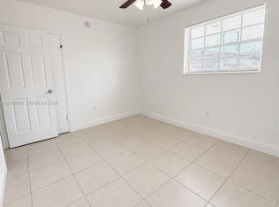 10841 SW 7th St #2, Miami, FL 33174