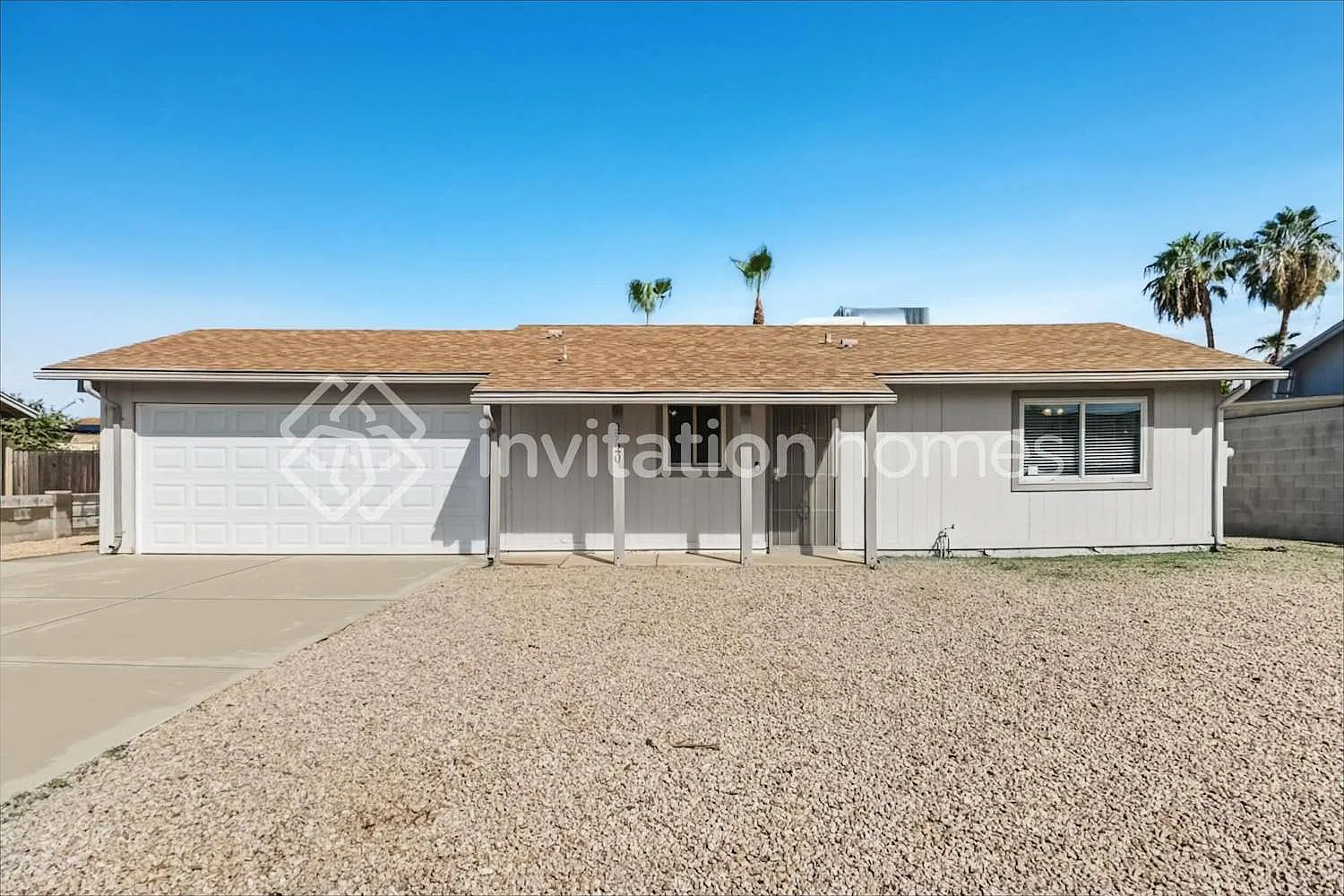 2720 E Michelle Dr Phoenix, AZ 85032 — Photo 1