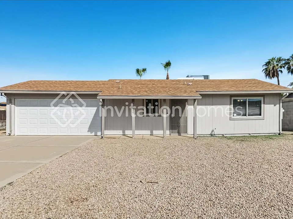 2720 E Michelle Dr