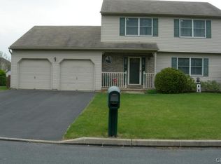 150 E 3rd St, Nazareth, PA 18064