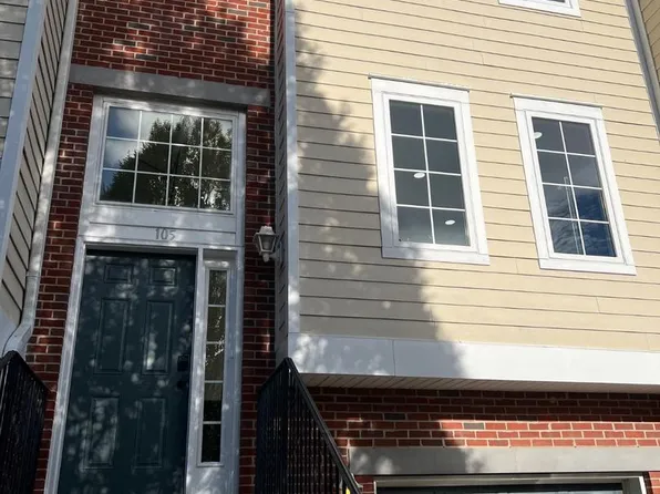 105 Cityview Ave, Wilmington, DE 19802