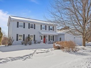 19 Dubois Drive, South Burlington, VT 05403