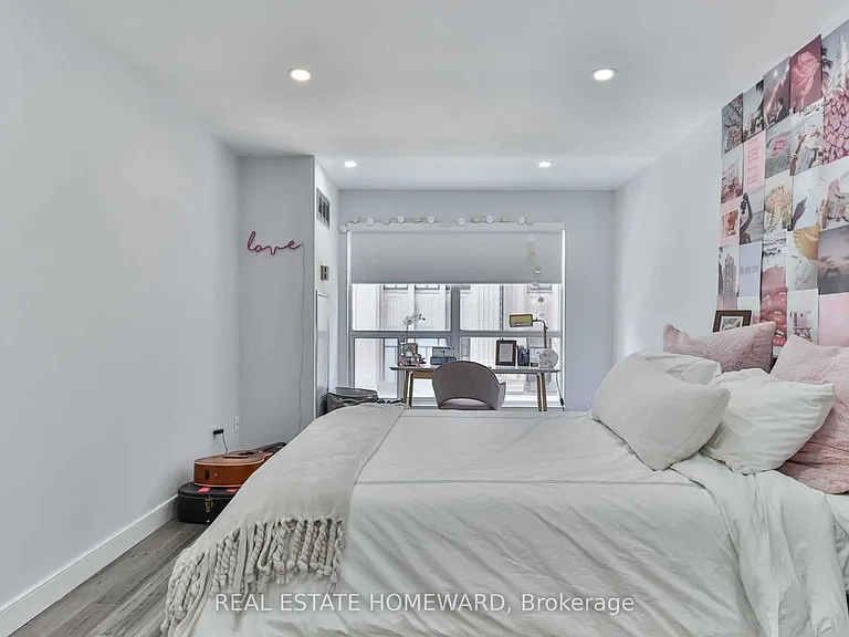 7 Carlton St #406 — Photo 18