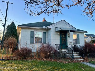 104 S Patterson St, Gibsonburg, OH, 43431