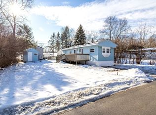 18 Maple St #14, Pepperell, MA 01463