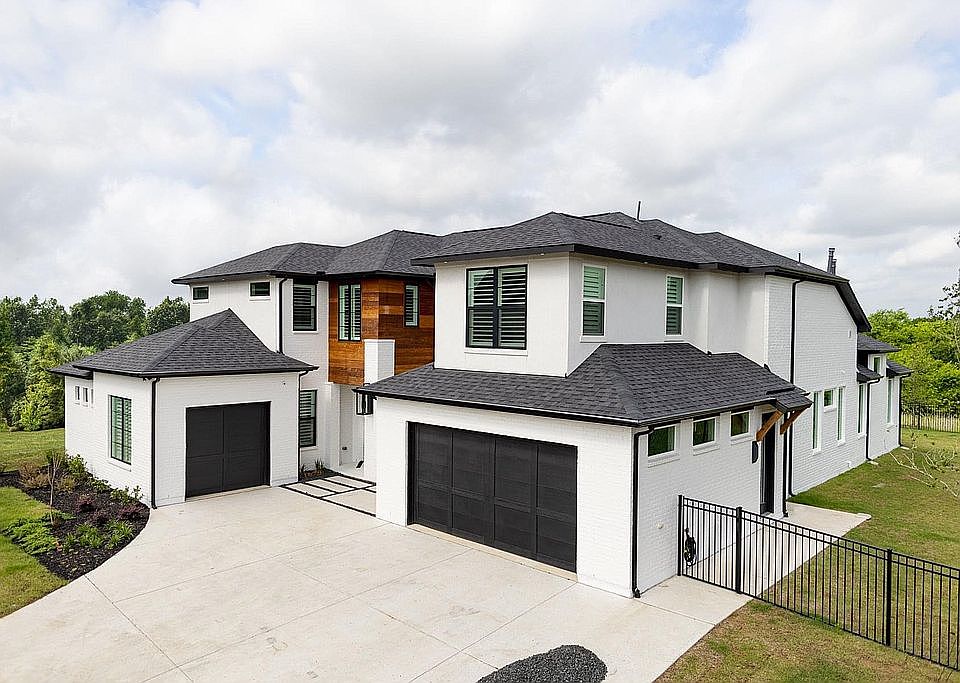 1st image of 3351 Fuller Dr