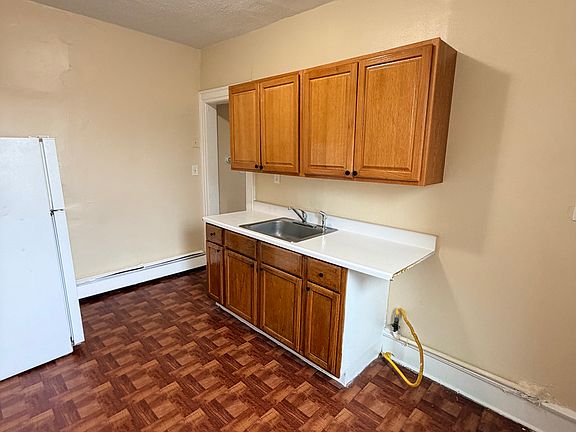 3rd image of 701 Howard Ave #32