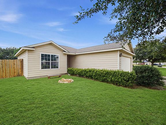 2nd image of 6834 Rambling Brook Ln