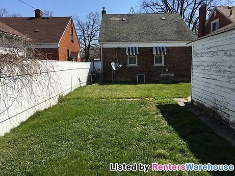 3rd image of 8147 Sussex St