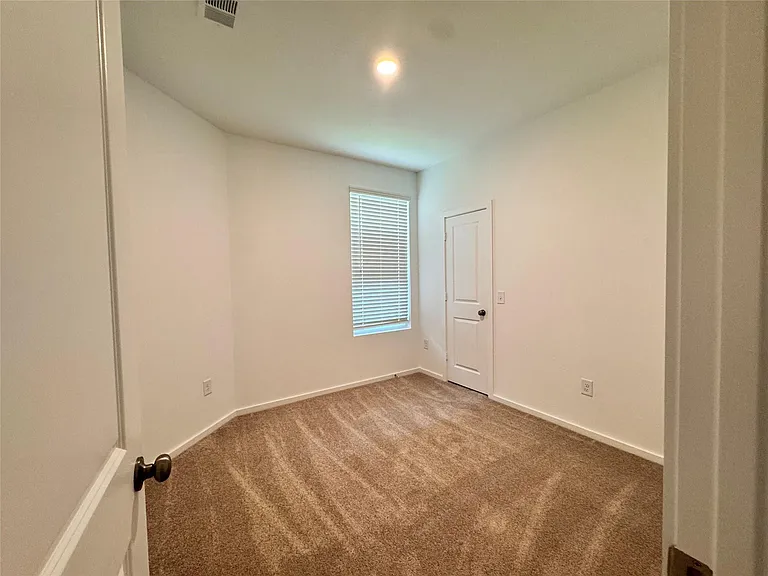 25462 Multiflora Dr — Photo 8