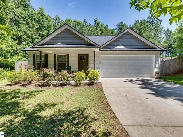 288 Summer Winds Ln, Inman, SC 29349