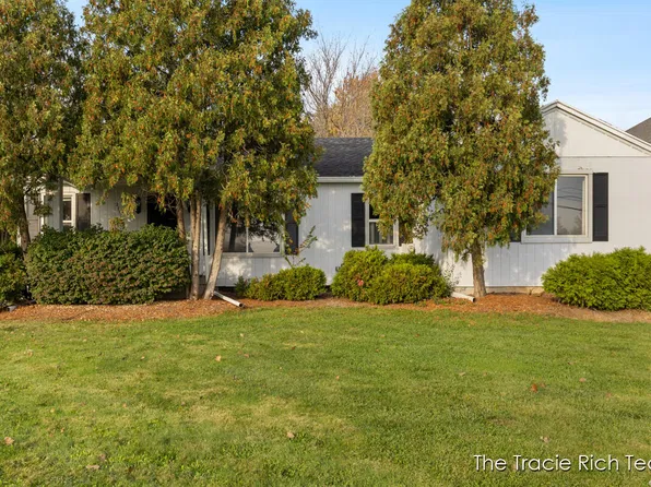 2715 E Beltline Ave NE, Grand Rapids, MI 49525