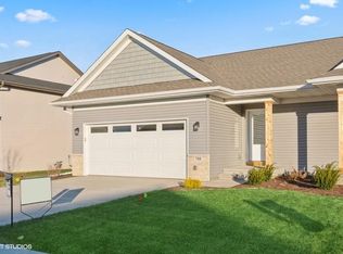 1034 Highland Trl, Solon, IA 52333
