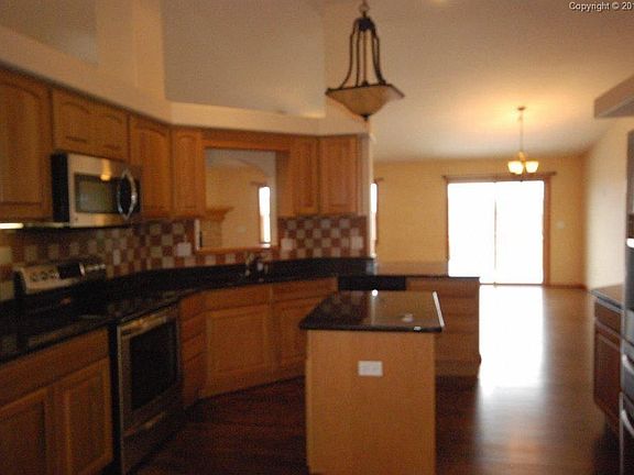 4th image of 9670 Carrington Dr