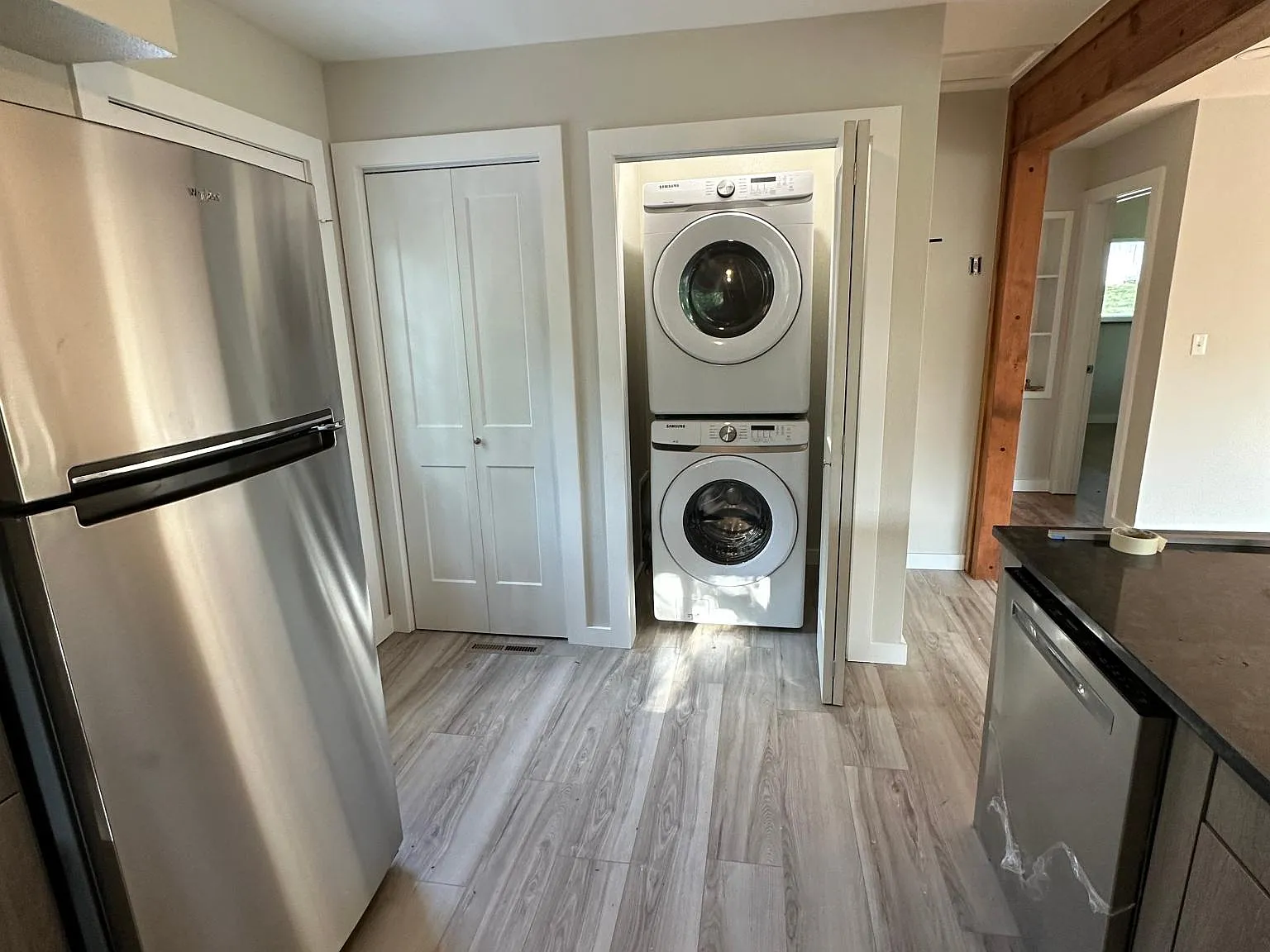 3325 S Sergeant Ave — Photo 2