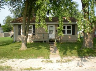 110 S Main Cross St, Bowling Green, MO 63334
