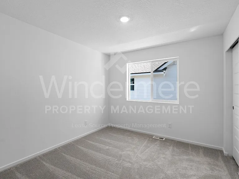 24524 E Short Tail Ln — Photo 22