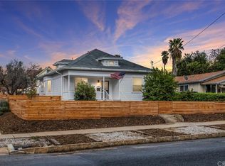 105 Center St, Redlands, CA 92373