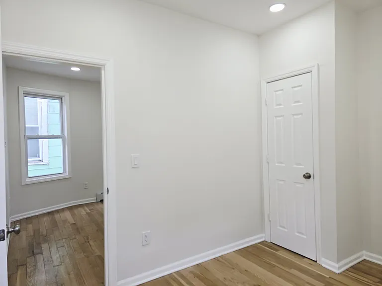 15 Dwight St #2 — Photo 29