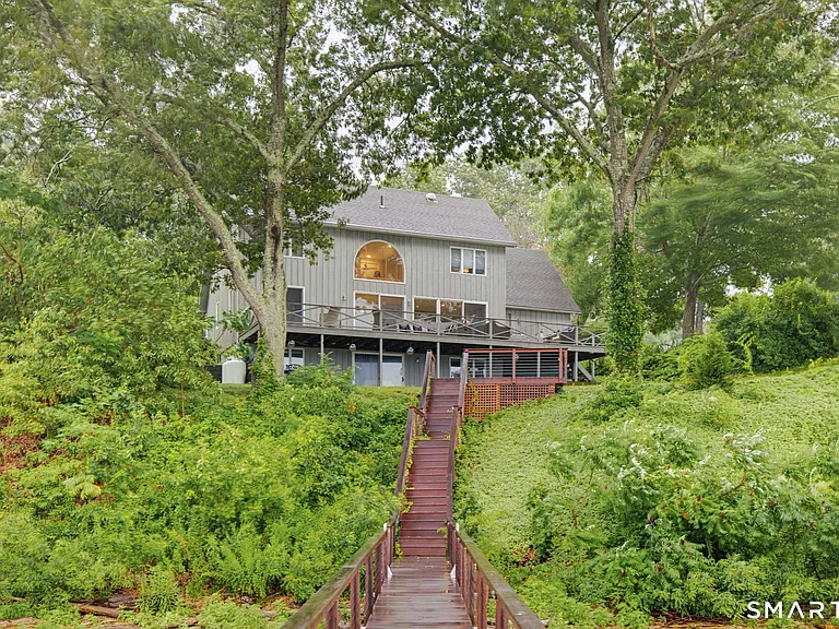30 Riverside Ave — Photo 36