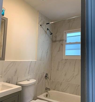 4th image of 286 Halsted St #11359573