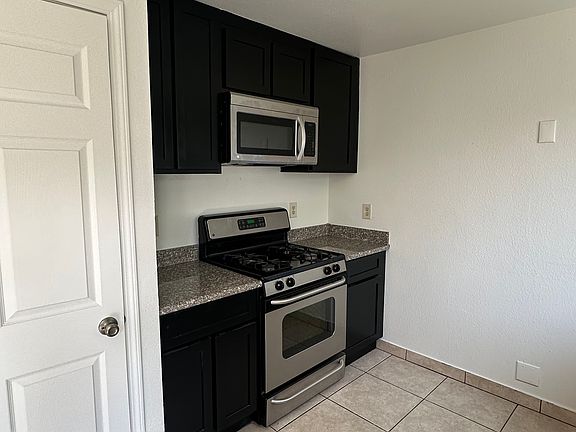 3rd image of 14586 E 43rd Ave