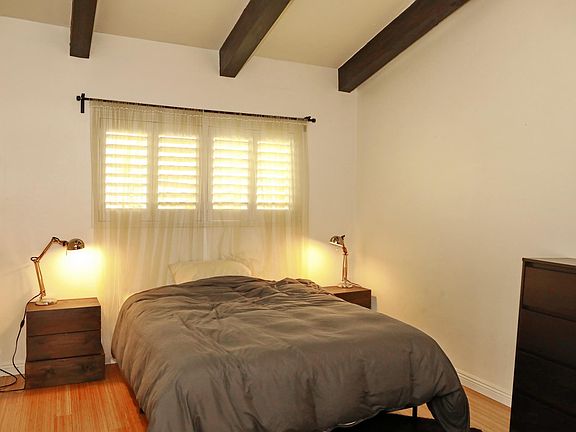 2nd image of 2700 Cahuenga Blvd E APT 2503