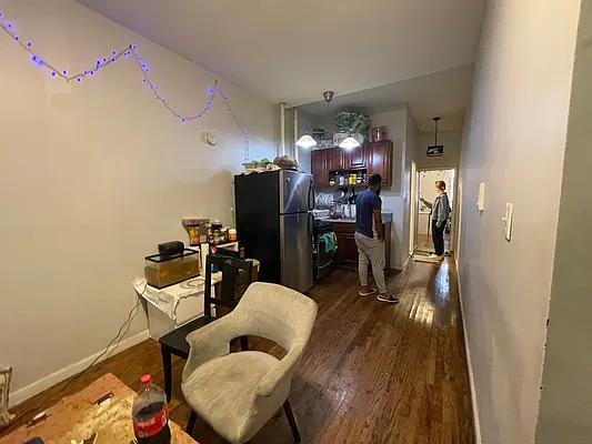 Rented by Hagstrom Management Inc | media 7