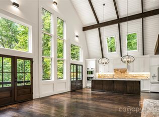 50 Turkey Trot Ln, Burnsville, NC 28714